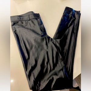 Ladies Aritzia Free vegan leather black pant